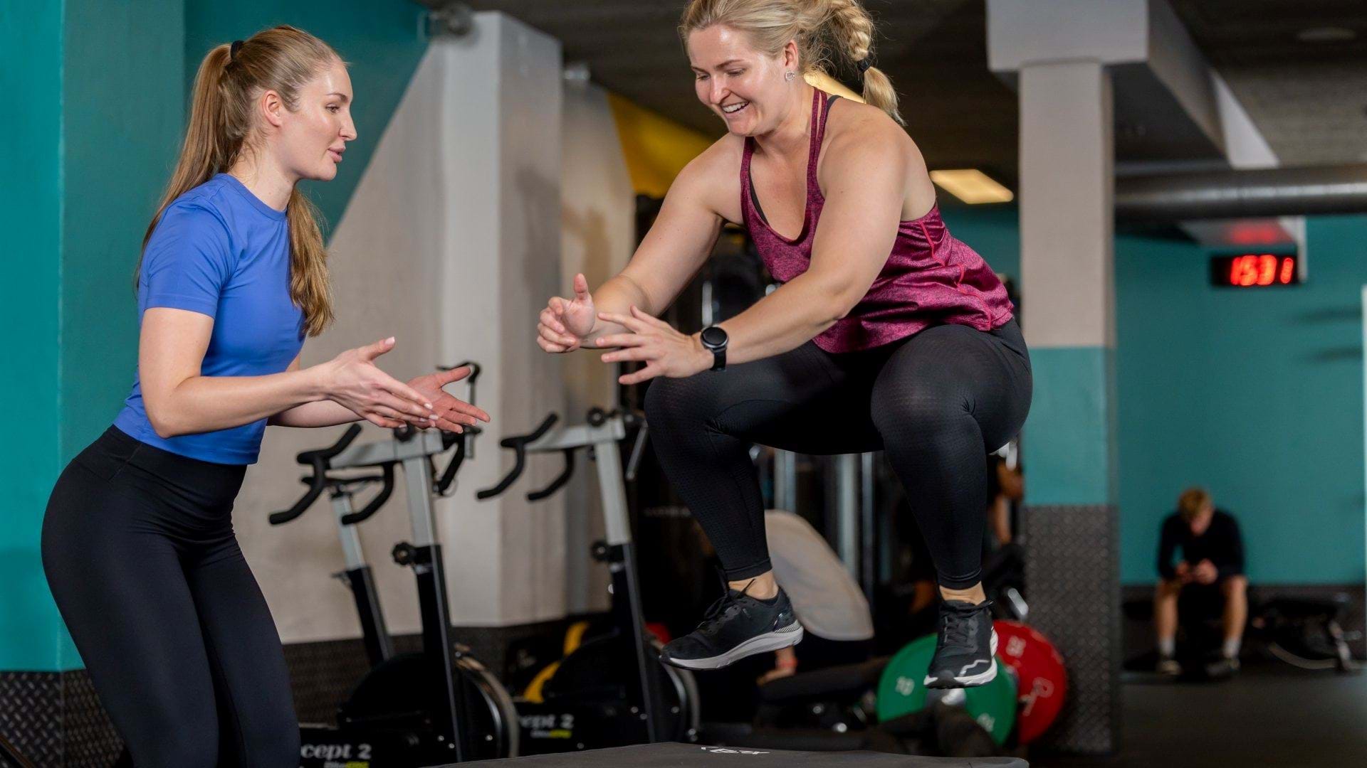 Box jumps PureGym