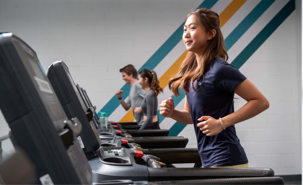 Running is one of those exercises that has universal appeal; gym lovers can enjoy an indoor treadmill workout away from the elements, while lovers of the great outdoors can pound the pavements or explore countryside trails (see examples of 30 minute challenges for both treadmill and outdoor runs here).