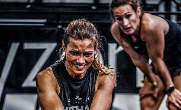 Taking on HYROX Doubles? Here’s how it works—from splitting the workload to pacing your race—plus tips to help you and your partner perform at your best.
hyrox-doubles