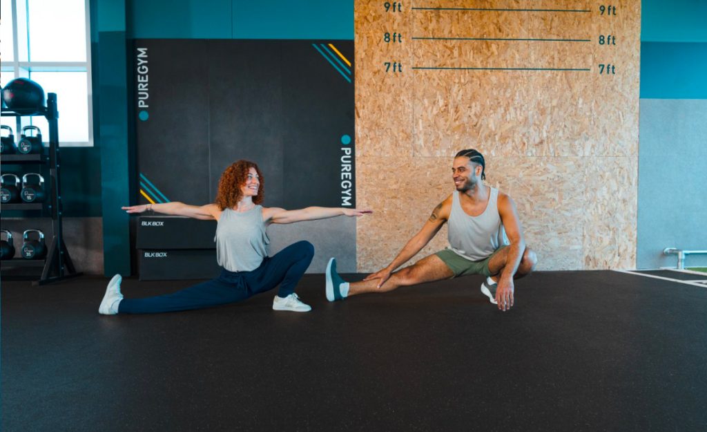 Discover the best warm-up exercises for runners with simple dynamic stretches to prepare your muscles, improve mobility, and get ready for your run.